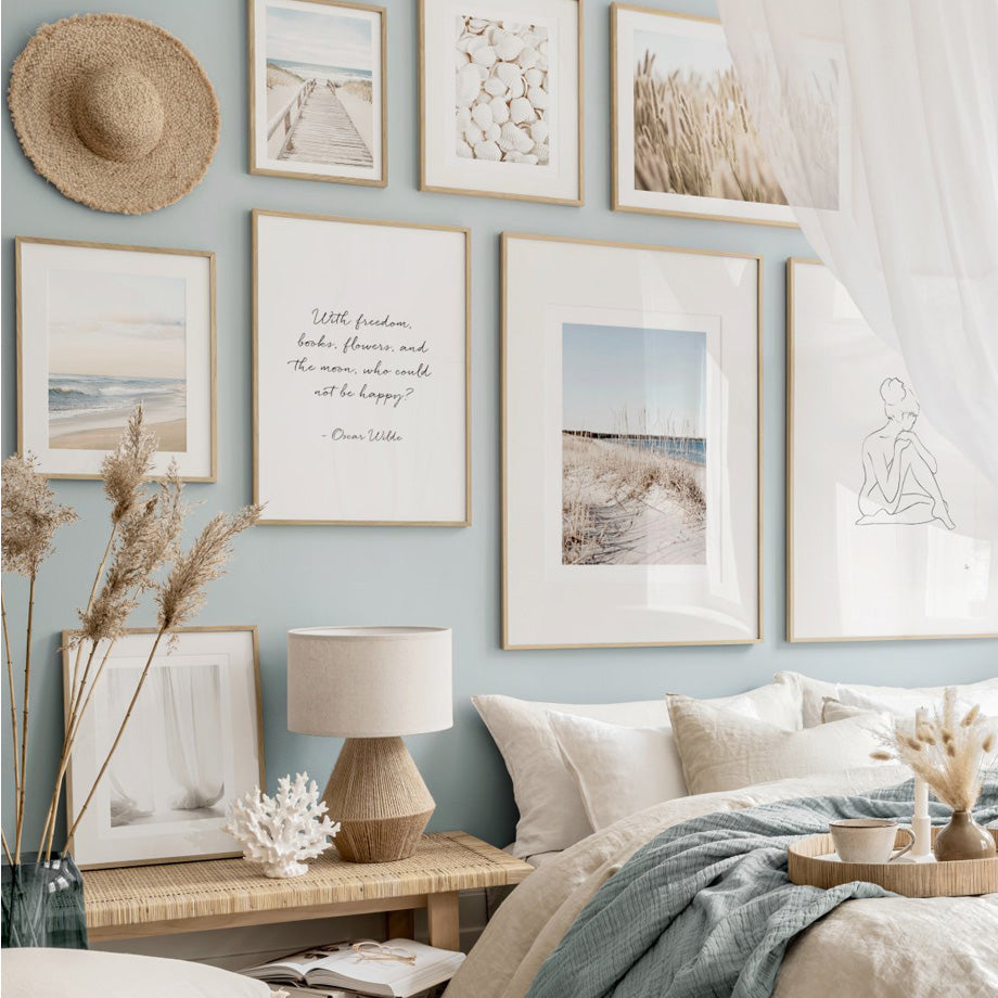 Dreamy wall art set in bedroom.